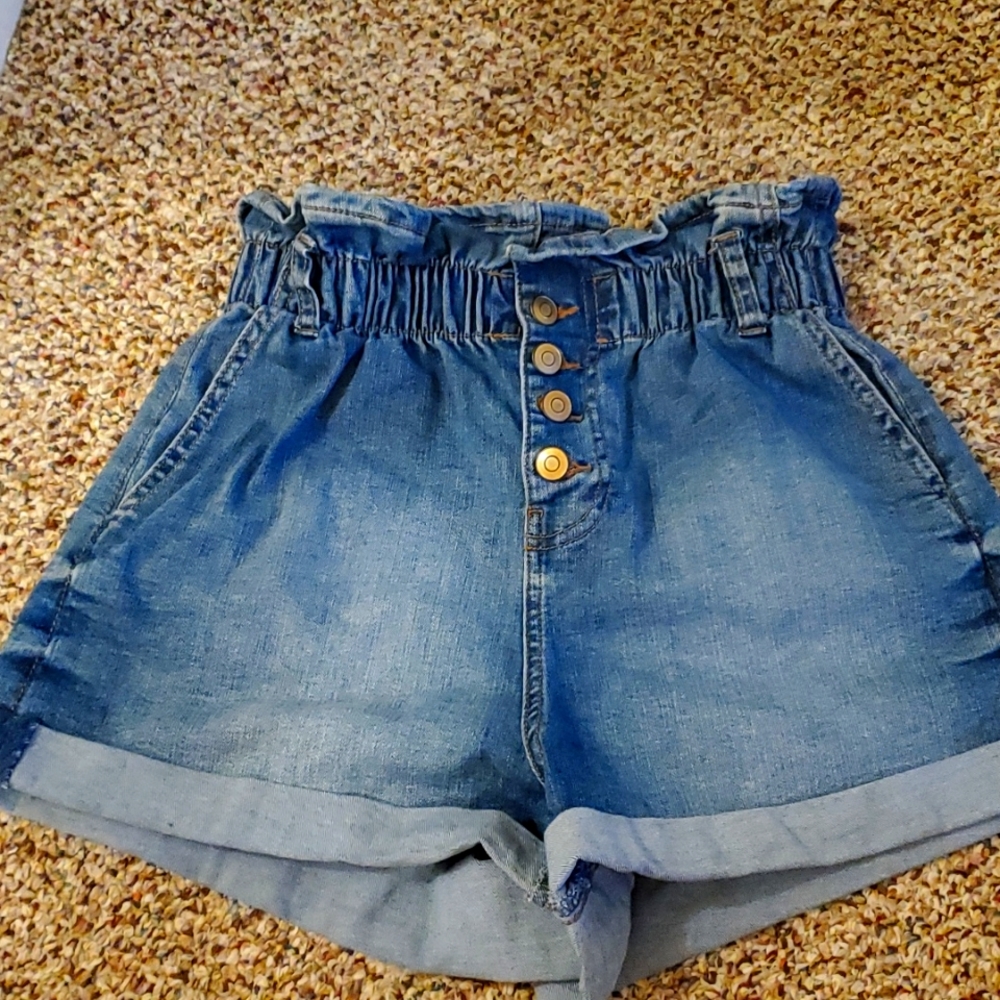 Paper bag shorts
